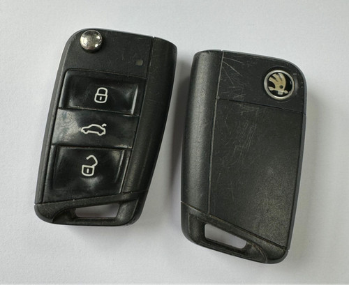 Genuine skoda button - genuine,